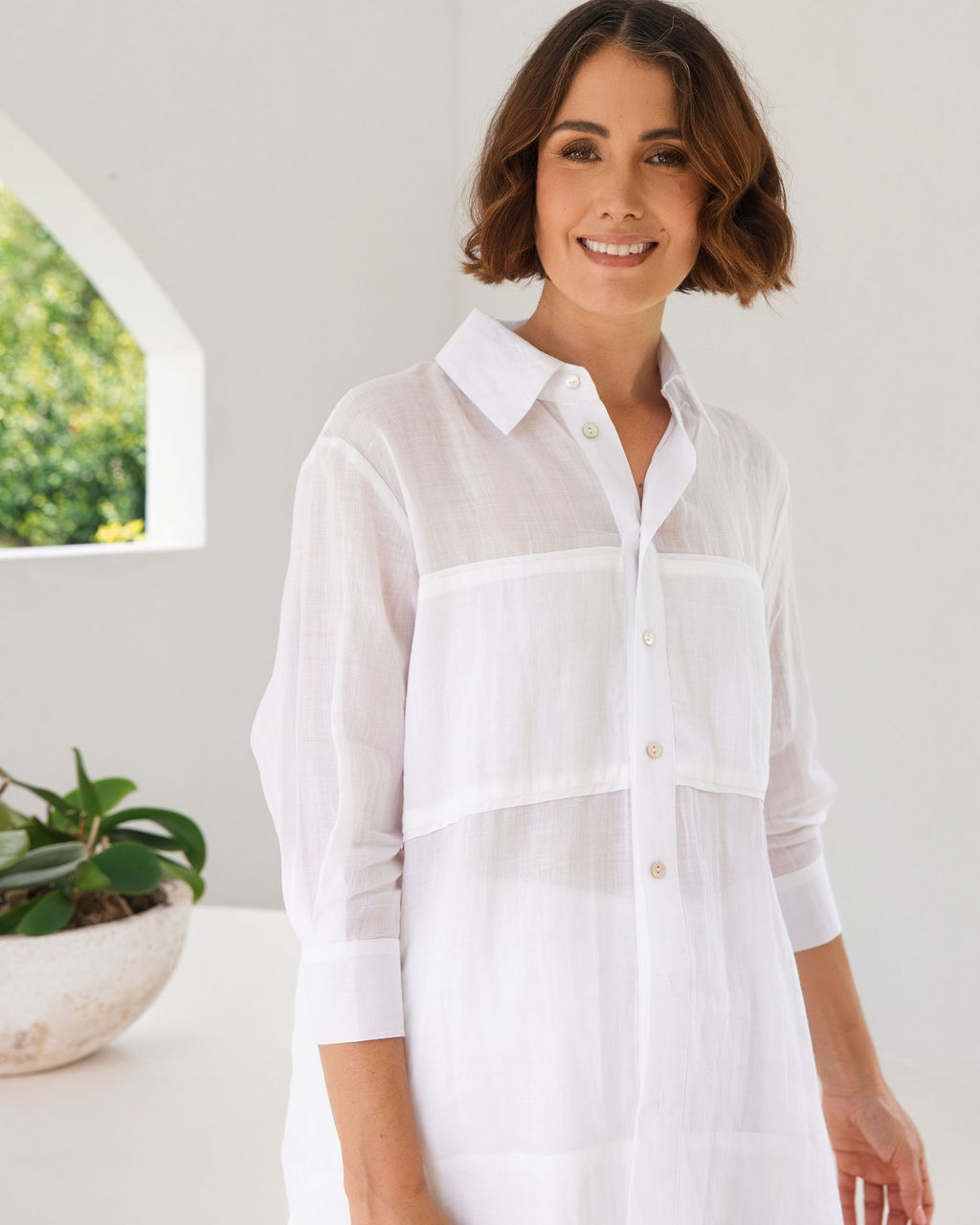 LS Shirt With Pleat Back